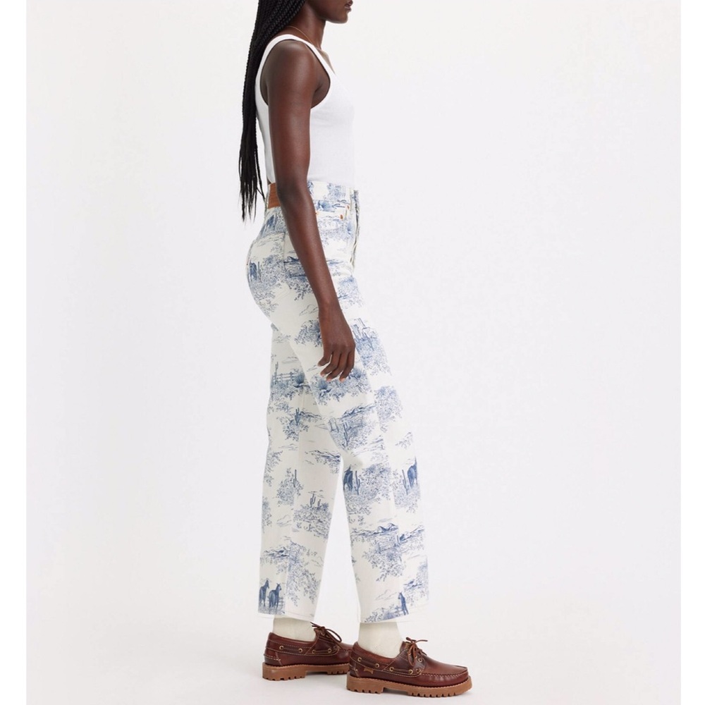 NEW Levi’s Western Toile High Rise Straight Jeans